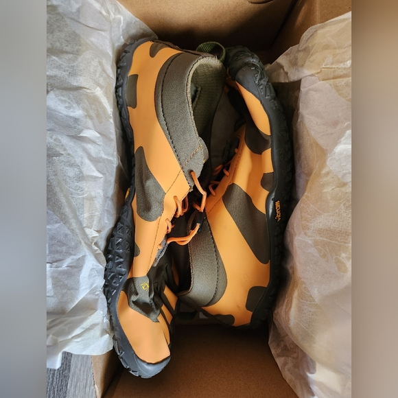 Vibram Fivefingers v-alpha military/ orange size 45EU in original box - Picture 7 of 10